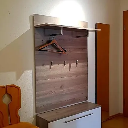 Loewen אורחן